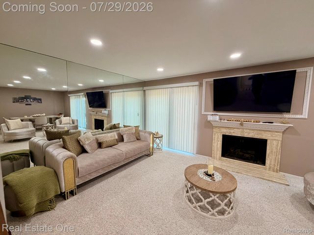 5112 Rock Run Street, West Bloomfield Charter Township, MI 48322
