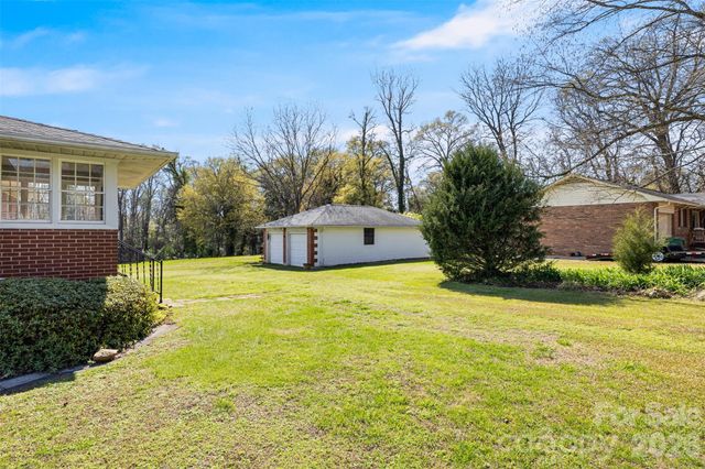 116 Crest Street, Mount Holly, NC 28120