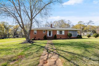 116 Crest Street, Mount Holly, NC 28120