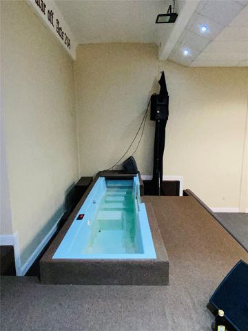 1102 75th Street, Houston, TX 77011