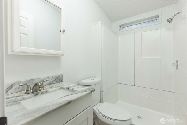 100 E Kilmarnock, Shelton, WA 98584