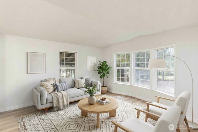 100 E Kilmarnock, Shelton, WA 98584