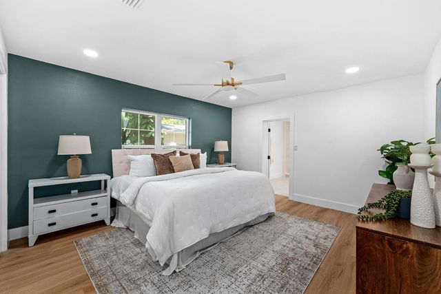 1230 E HENRY AVENUE, Tampa, FL 33604