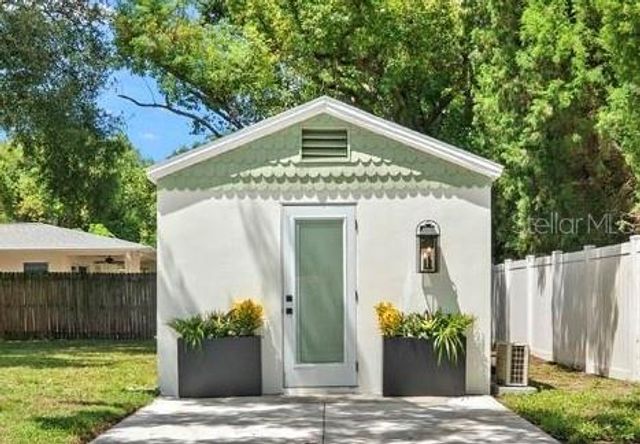1230 E HENRY AVENUE, Tampa, FL 33604