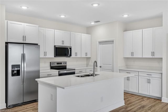 304 NW 21st TER, Cape Coral, FL 33993