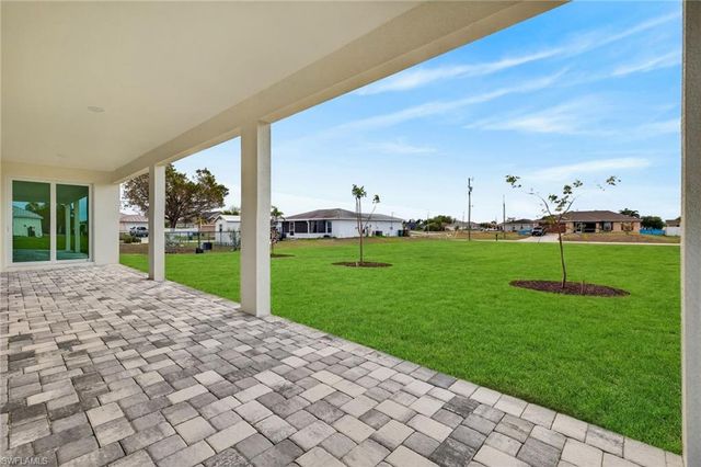 304 NW 21st TER, Cape Coral, FL 33993