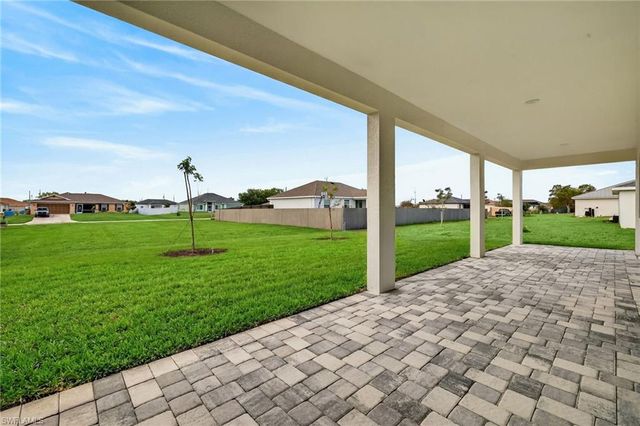 304 NW 21st TER, Cape Coral, FL 33993
