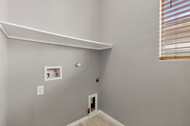 1328 Peppoli Loop SE, Rio Rancho, NM 87124