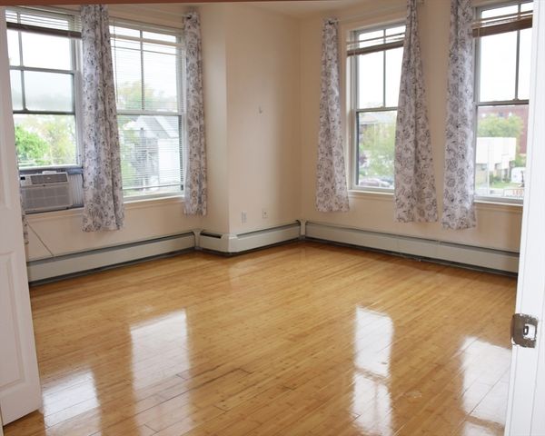 352 Blue Hill Ave 8, Boston, MA 02212