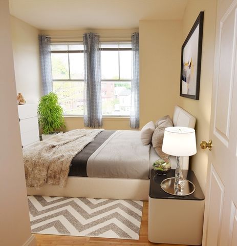 352 Blue Hill Ave 8, Boston, MA 02212