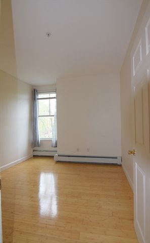 352 Blue Hill Ave 8, Boston, MA 02212