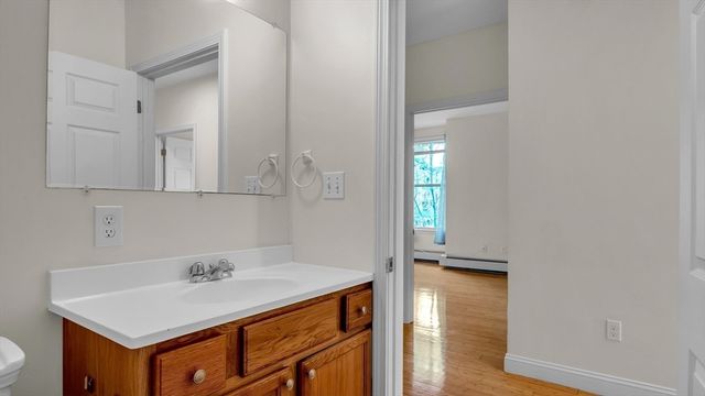 352 Blue Hill Ave 8, Boston, MA 02212