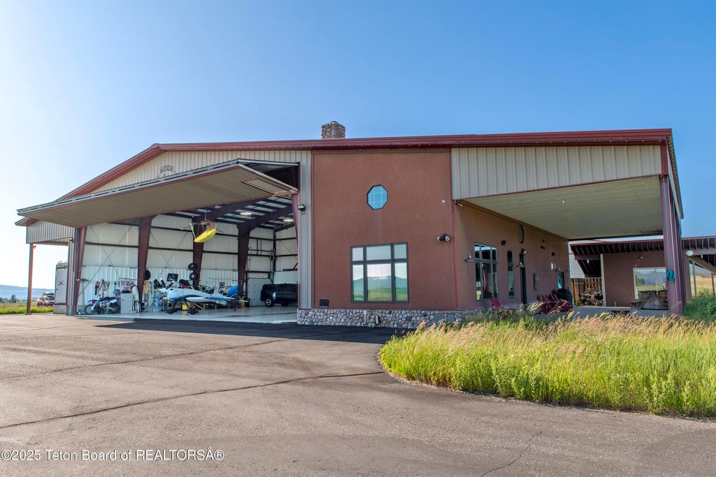 1779 FALCON Lane, Driggs, ID 83422