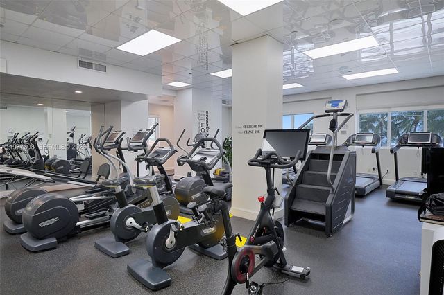 4779 Collins Ave 1007, Miami Beach, FL 33140