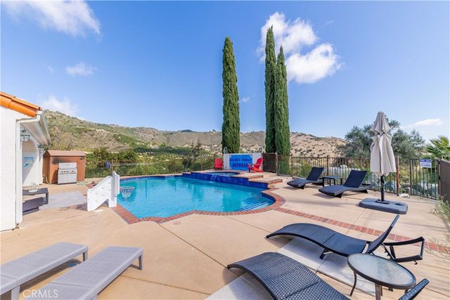 20491 Carancho Rd, Temecula, CA 92590