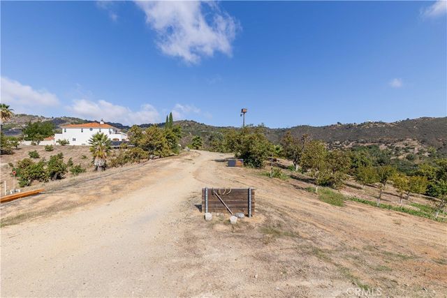 20491 Carancho Rd, Temecula, CA 92590