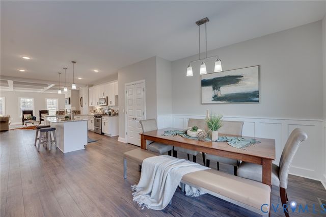 6408 Sanford Springs Cv, Midlothian, VA 23112