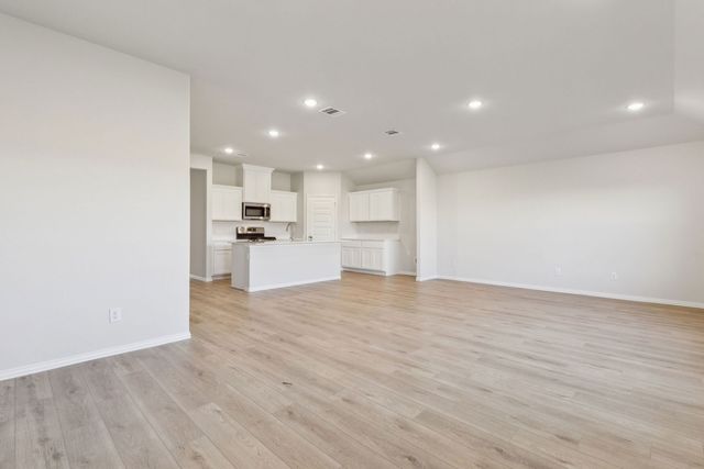 544 Stone Hollow Drive, Van Alstyne, TX 75495