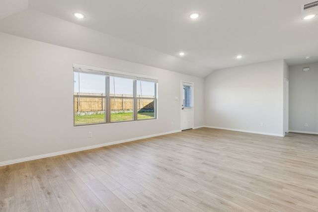 544 Stone Hollow Drive, Van Alstyne, TX 75495