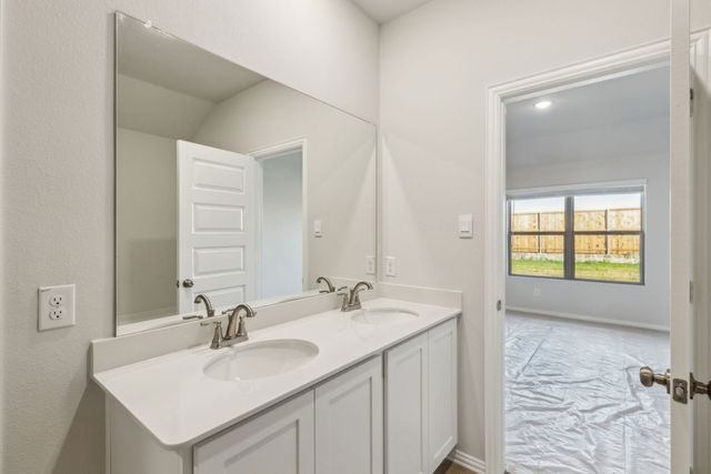 544 Stone Hollow Drive, Van Alstyne, TX 75495