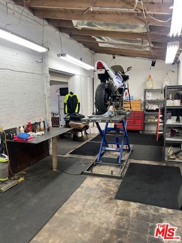 959 N Gower Street, Los Angeles, CA 90038