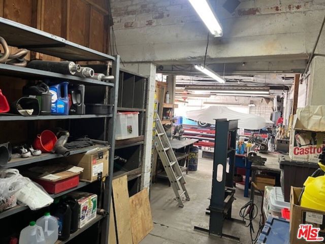 959 N Gower Street, Los Angeles, CA 90038