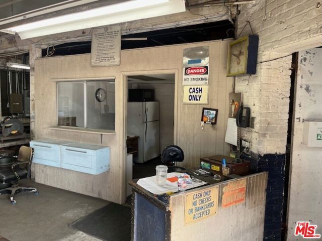 959 N Gower Street, Los Angeles, CA 90038