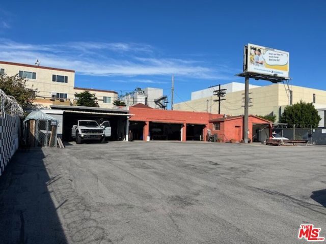 959 N Gower Street, Los Angeles, CA 90038