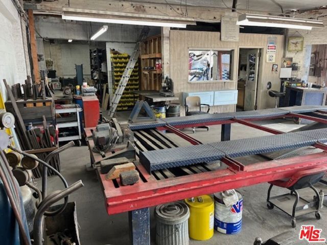 959 N Gower Street, Los Angeles, CA 90038