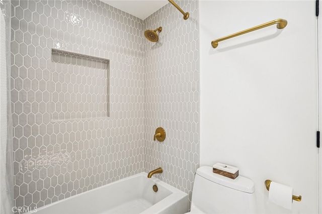 710 Manhattan Beach Boulevard, Manhattan Beach, CA 90266