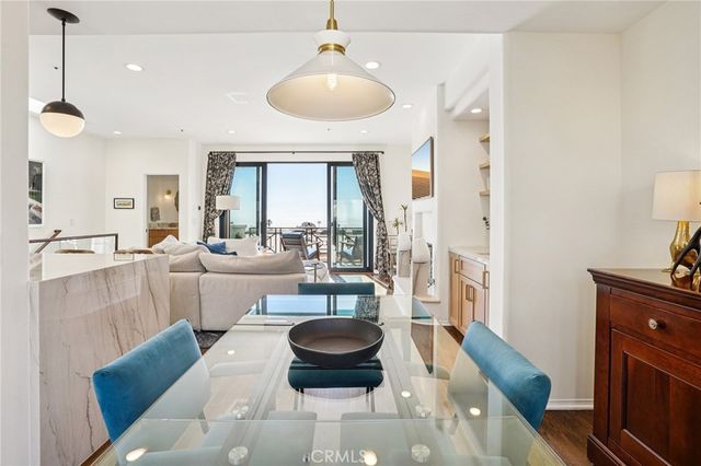 710 Manhattan Beach Boulevard, Manhattan Beach, CA 90266