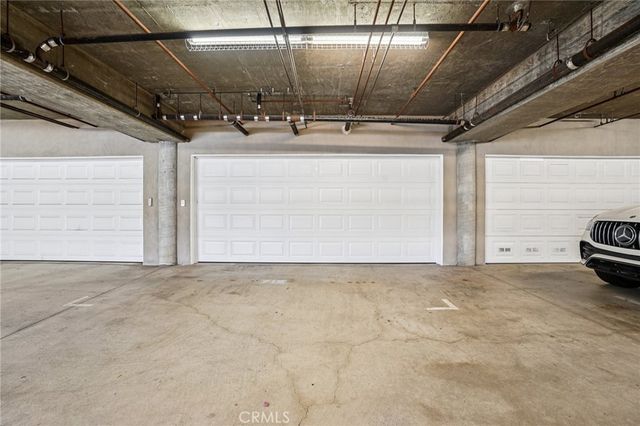 710 Manhattan Beach Boulevard, Manhattan Beach, CA 90266