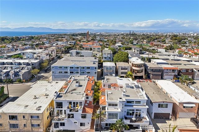 710 Manhattan Beach Boulevard, Manhattan Beach, CA 90266