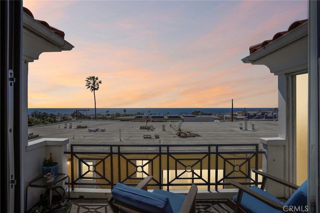 710 Manhattan Beach Boulevard, Manhattan Beach, CA 90266
