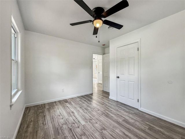 88 Wheatland DR, Hampton, VA 23666