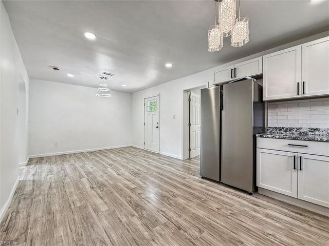 88 Wheatland DR, Hampton, VA 23666