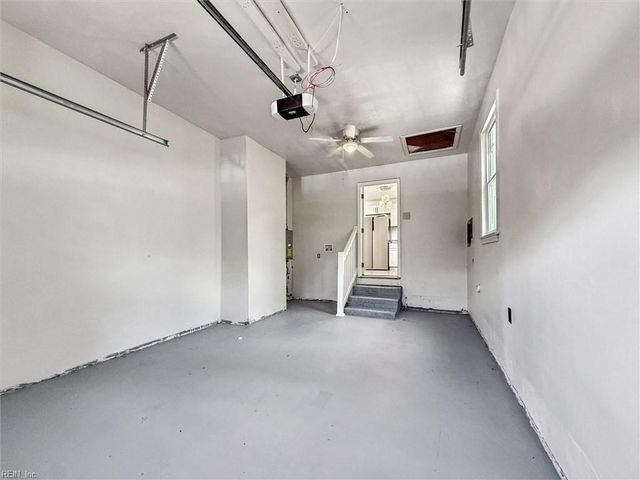88 Wheatland DR, Hampton, VA 23666