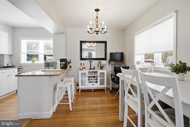 201 W SYLVAN AVE, Morton, PA 19070