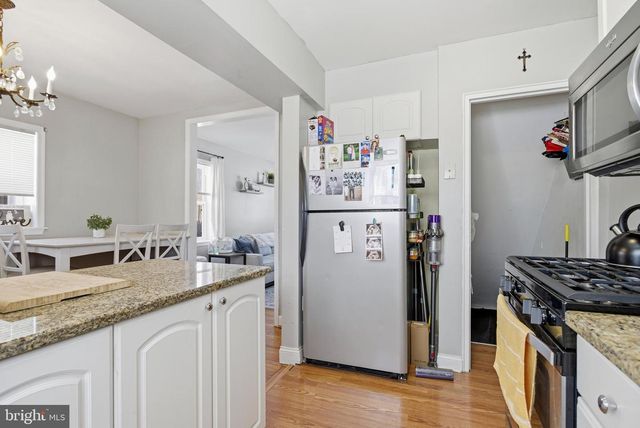 201 W SYLVAN AVE, Morton, PA 19070