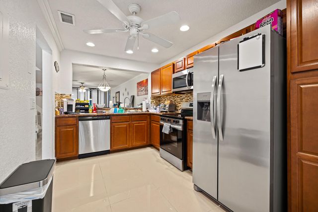 4821 NW 22nd Street 4135, Coconut Creek, FL 33063