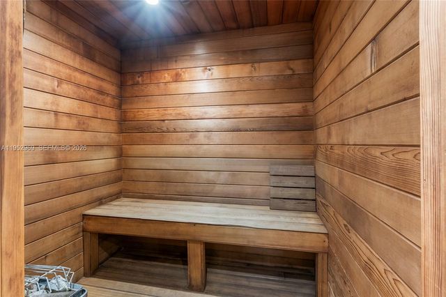 101 Ocean Dr 704, Miami Beach, FL 33139