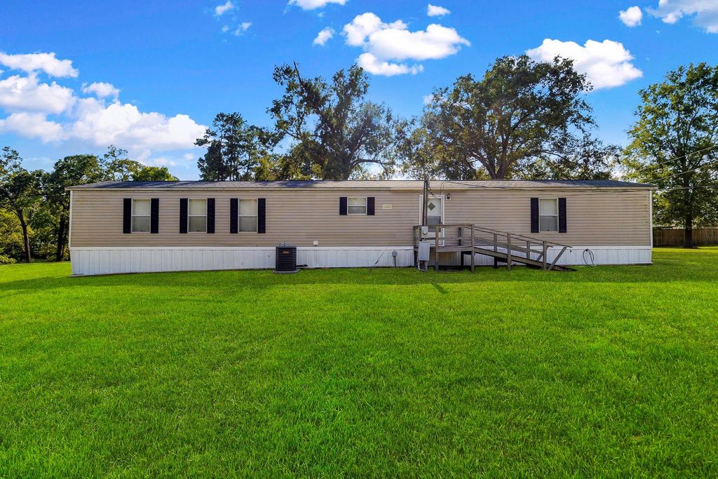 8340 Fm 3126, Livingston, TX 77351