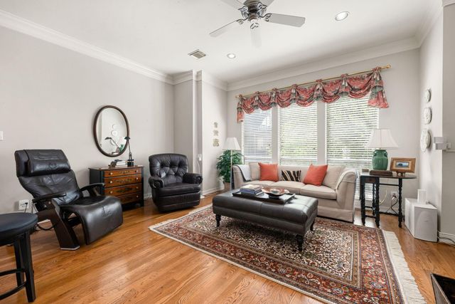 416 Mcgowen Street, Houston, TX 77006