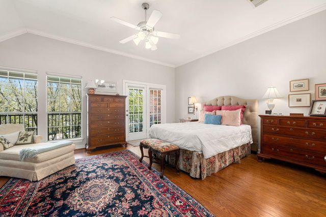 416 Mcgowen Street, Houston, TX 77006