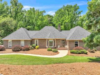 107 South Pointe Court, Moore, SC 29369
