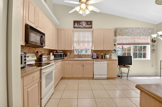 6276 Heliconia Road, Delray Beach, FL 33484