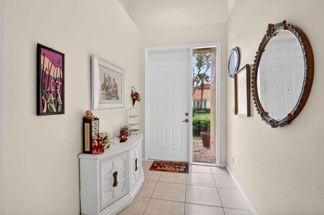 6276 Heliconia Road, Delray Beach, FL 33484