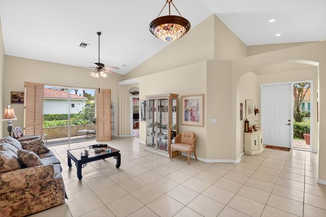 6276 Heliconia Road, Delray Beach, FL 33484