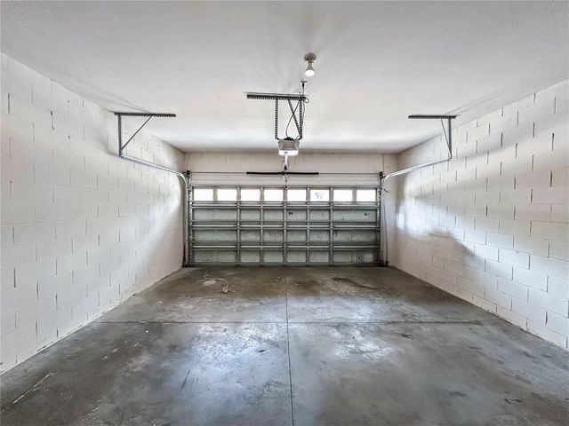 16615 KINGLETSIDE COURT, Lithia, FL 33547