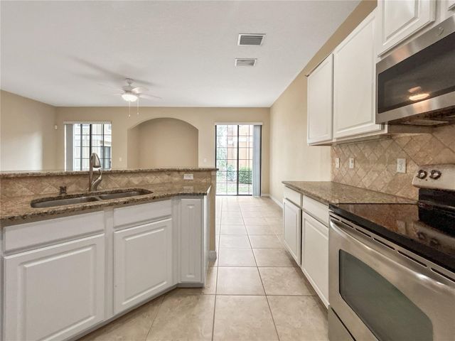 16615 KINGLETSIDE COURT, Lithia, FL 33547